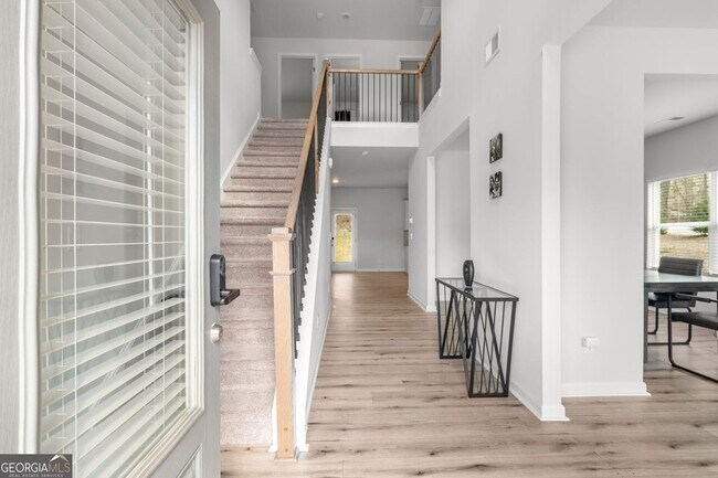 Foto del edificio - 100 Petunia Ct