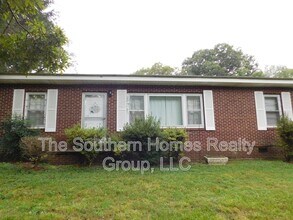 Building Photo - 721 County Rd 119