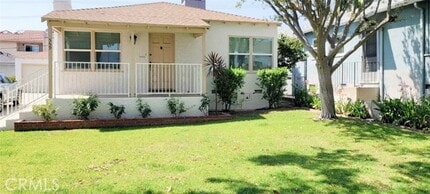 Building Photo - 559 E Providencia Ave