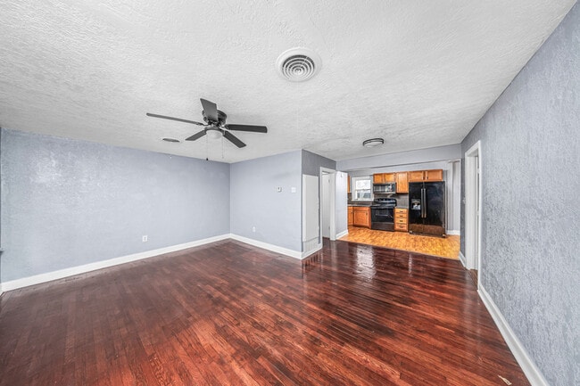 Foto del edificio - 1904 NW Lake Ave