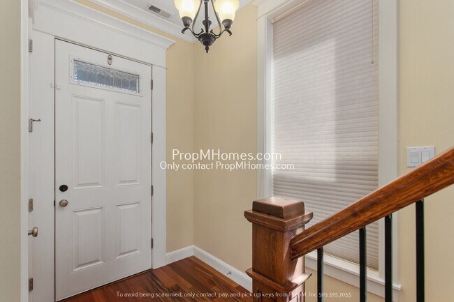 Foto del edificio - Stylish 2-Bedroom Townhouse at Sumner Brow...