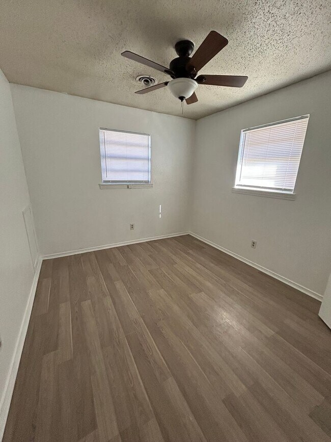 Foto del edificio - 1612 58th St