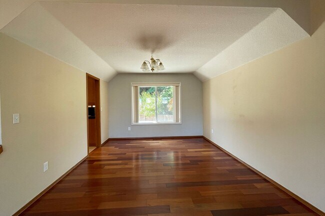 Foto del edificio - Gorgeous Beaverton home available with att...