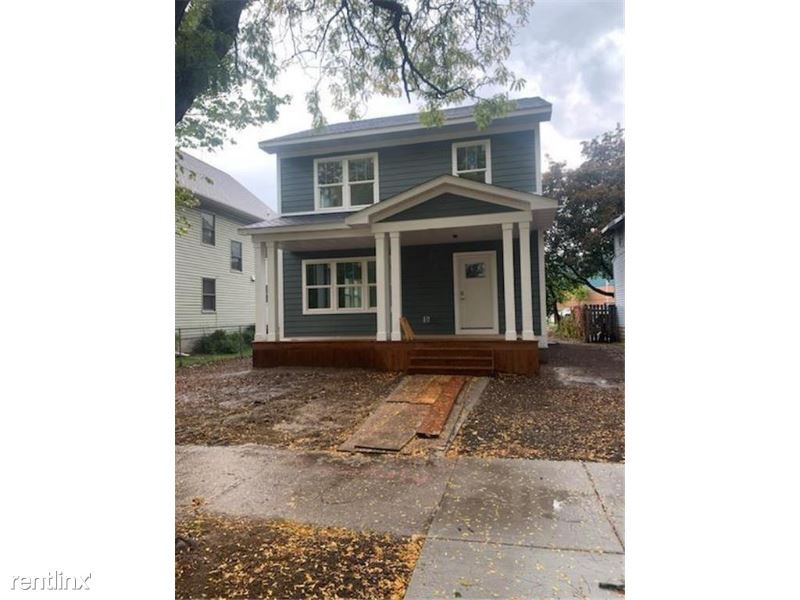 Primary Photo - 4 br, 2 bath House - 2650 Colfax Ave N