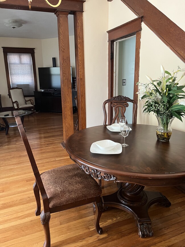 Dining/Kitchen Table - 1602 Memorial Ave SW