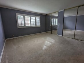 Building Photo - 3215 Vallejo Pl