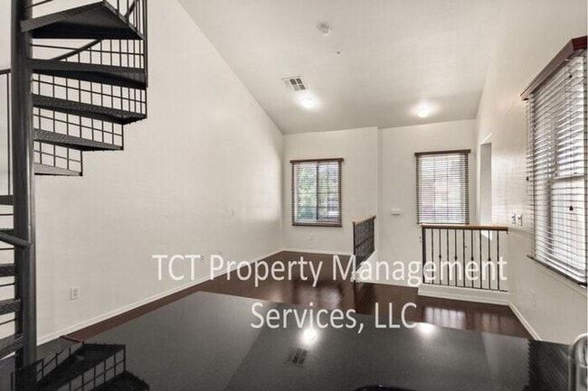 Foto del edificio - Freshly Updated Townhouse in Gilbert!