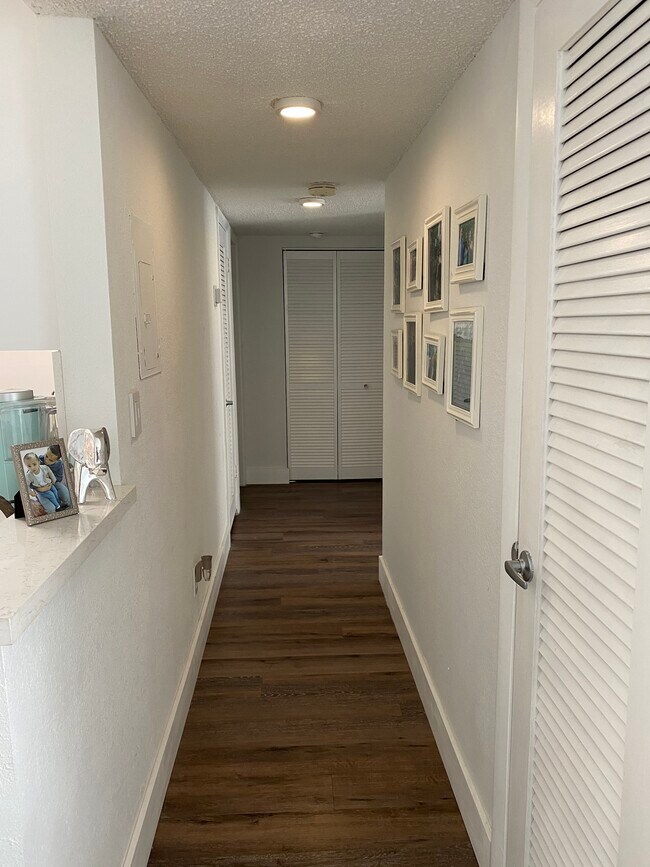 Foto del edificio - 13718 SW 90th Ave