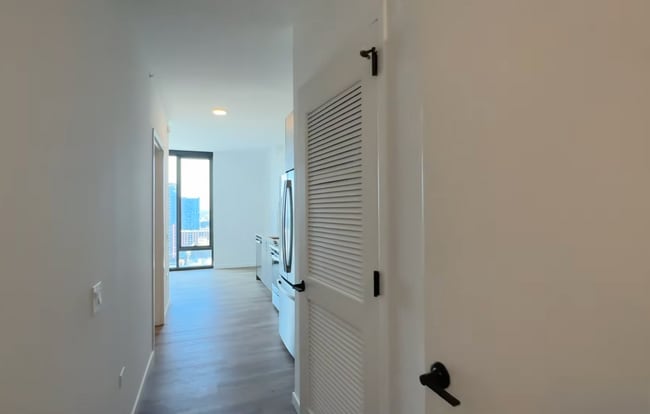 Building Photo - 180 N Aberdeen St