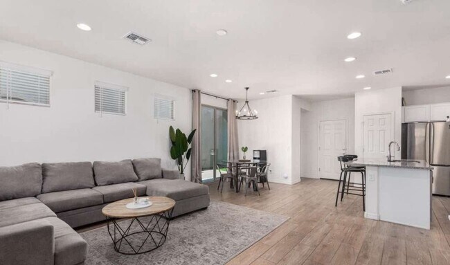 Foto del edificio - 3828 S 58th Ln