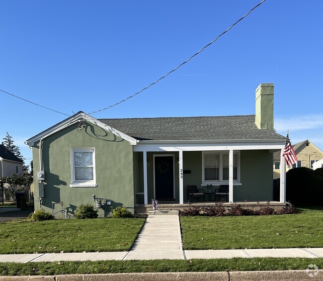 Apartments near Oakwood Plaza in Edison, NJ Page 9