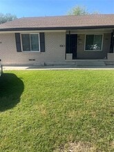 Building Photo - 904 Spring Valley Plaza