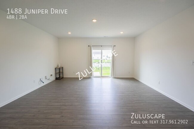 Foto del edificio - 1488 Juniper Dr