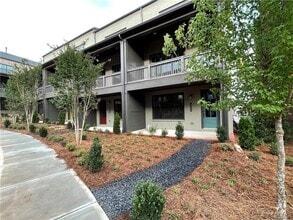 Building Photo - 6550 Cortland Walk