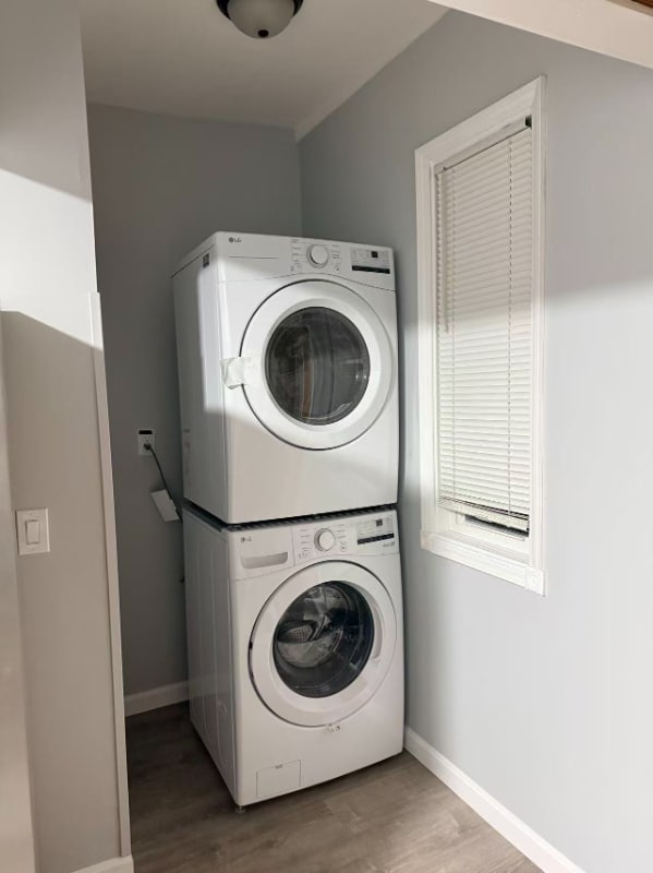 Building Photo - 43 Bradley St.