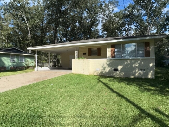 Photo - 3158 Peterson Dr House