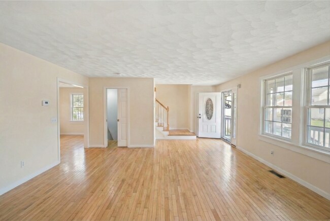 Building Photo - 75 Hagan St