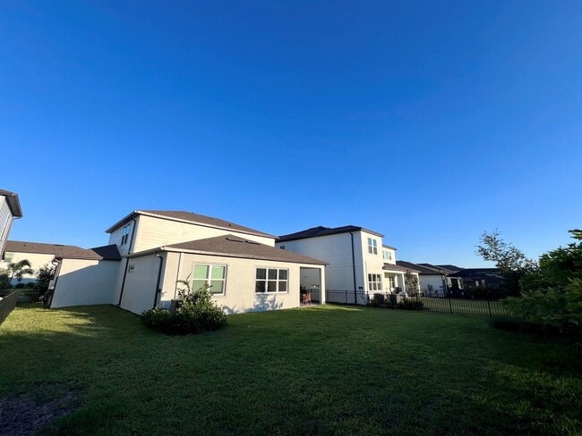 Photo - 4 Bedroom, 2.5 bathroom, Apollo Beach, newly built in 2025 ... House