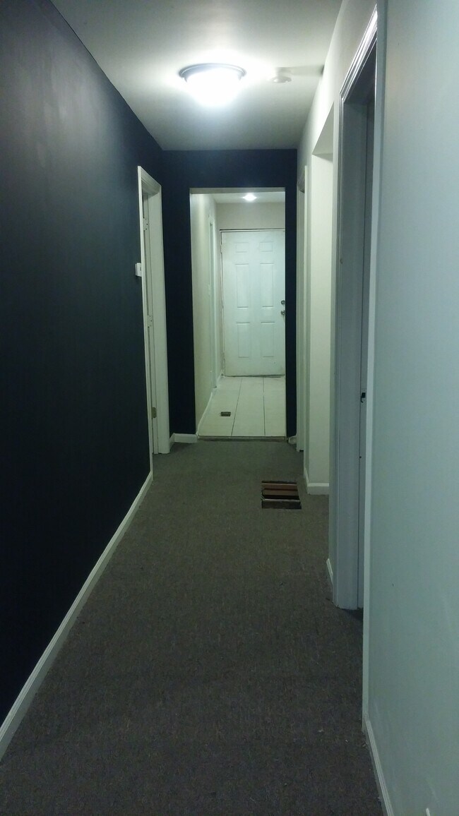 Hallway - 5720 S Ada St