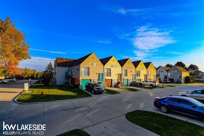 Foto del edificio - 5611 Fox Hill Dr