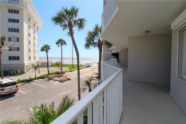 Foto del edificio - 3443 Gulf Shore Blvd N