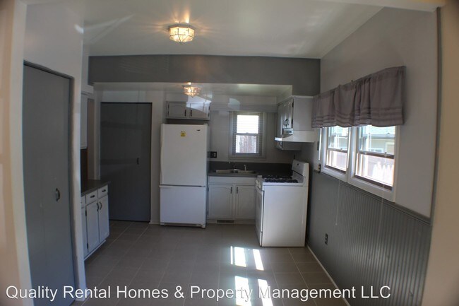 Building Photo - 2 br, 1 bath House - 2267 E McLean Ave