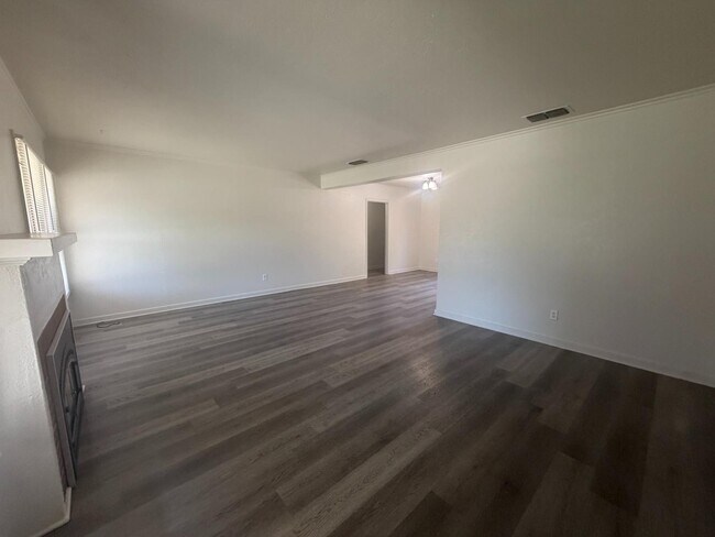 Foto del edificio - 73 E Fedora Ave
