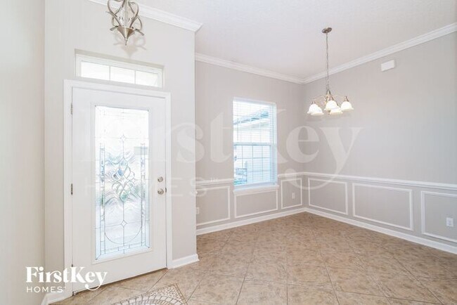 Foto del edificio - 920 Raindrop Ln
