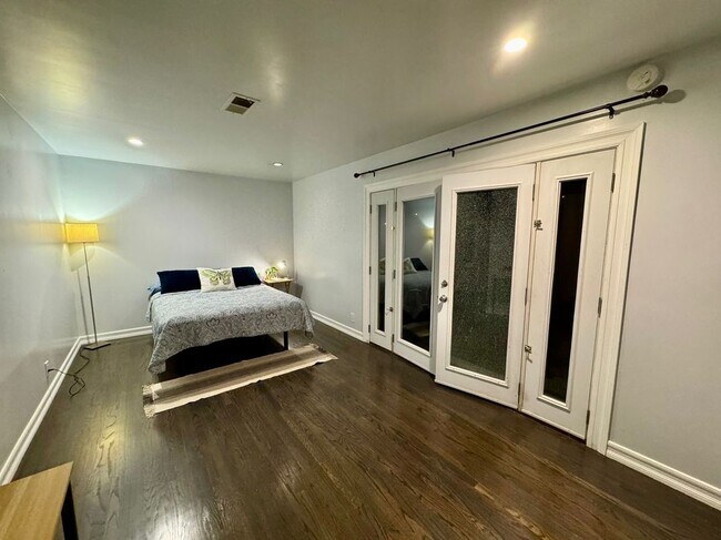 Foto del edificio - 2088 Cypress Ave