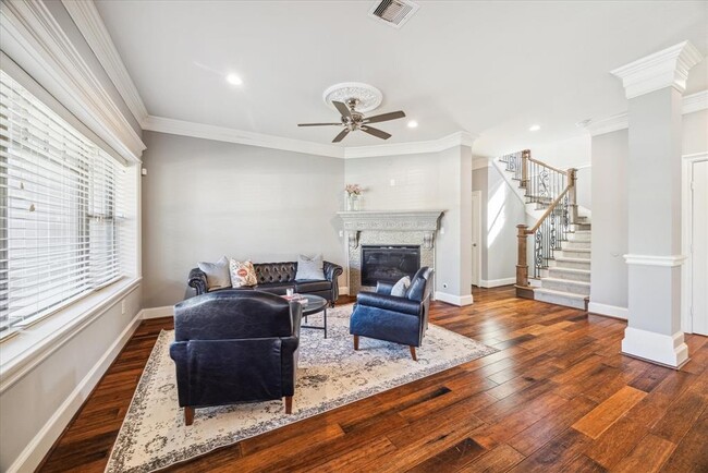 Foto del edificio - 4708 McKinney St