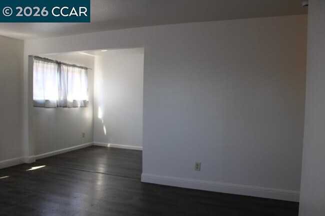 Building Photo - 3800 Waller Ave