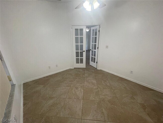 Foto del edificio - 2842 NW 5th Ave