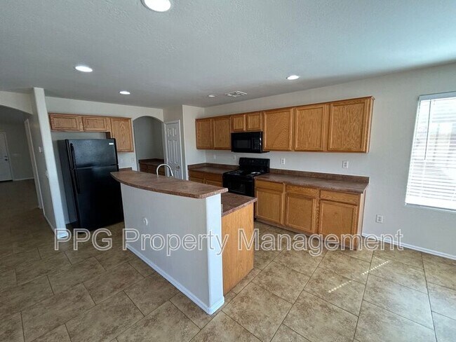 Building Photo - 8837 W Preston Ln