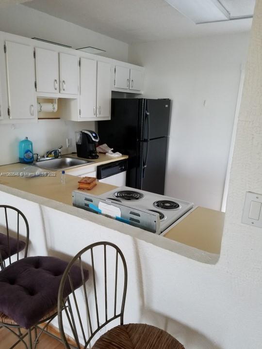 Building Photo - 3301 N Country Club Dr