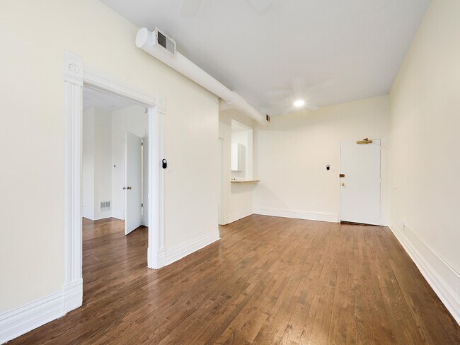 Foto del edificio - 1359 N Wells St