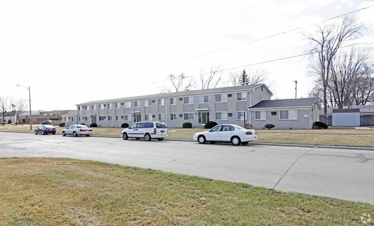 14101450 Lincoln Ave, Madison Heights, MI 48071 Apartments Madison