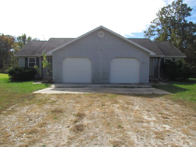 Building Photo - 407 9th Street Circle