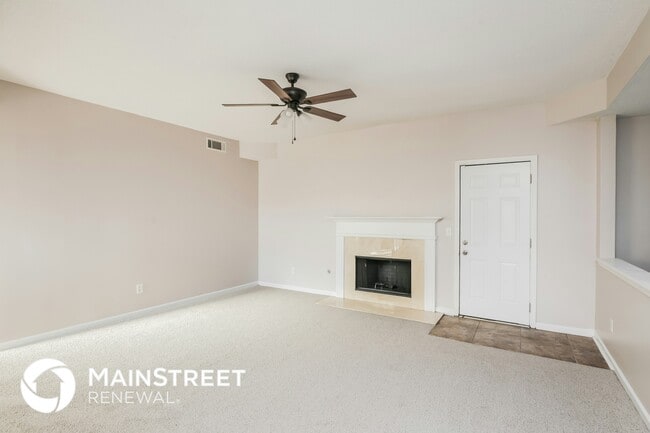 Building Photo - 420 Tarpan Ct