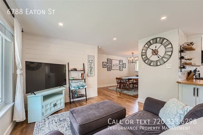 Foto del edificio - 6788 Eaton St