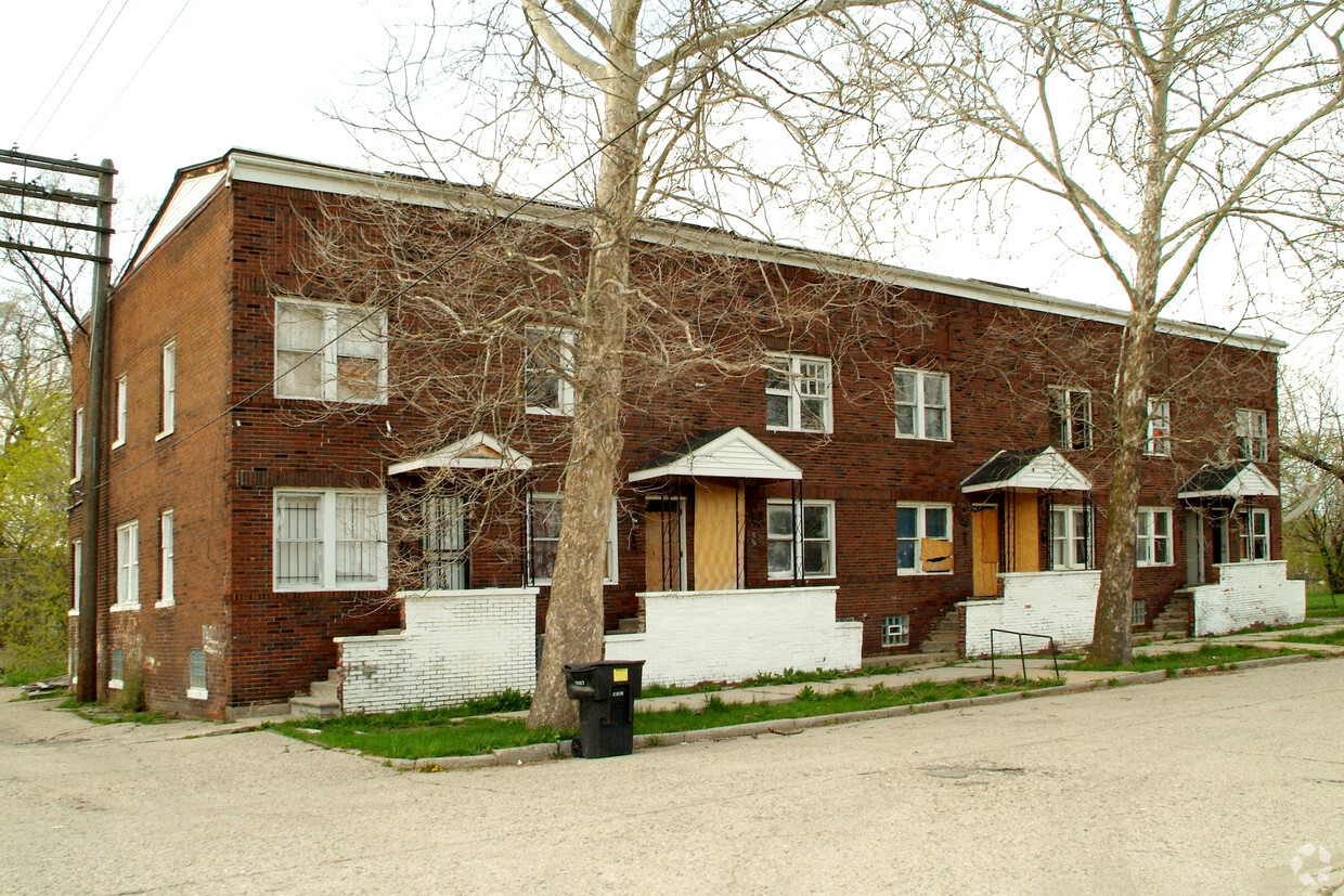 Building Photo - 6007 Frontenac St