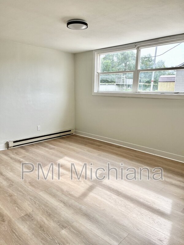Foto principal - 2254 Huey St