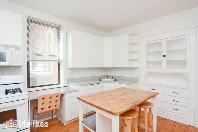 Foto del edificio - 1027 N Honore St