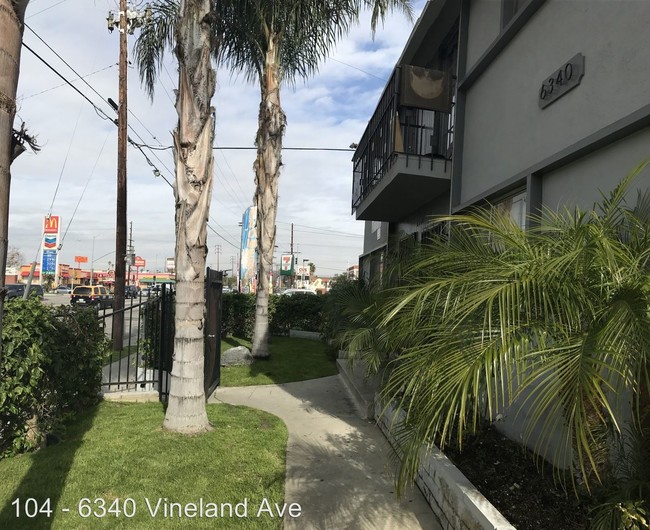 Interior Photo - 6340 Vineland