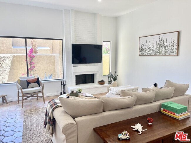 Foto del edificio - 73441 Foxtail Ln