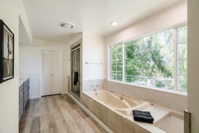 Building Photo - 4737 Abargo St