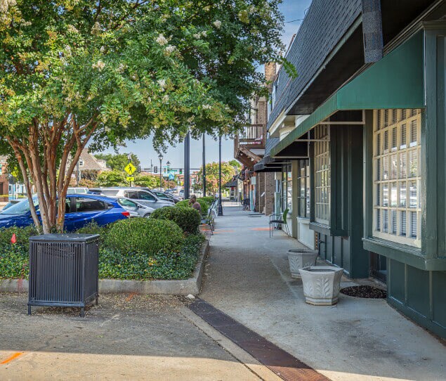 Shopping in Downtown Tucker