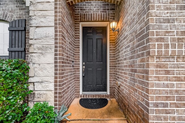 Building Photo - 2209 Hidden Meadow Ln