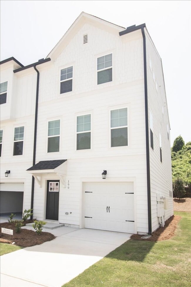 Newly Constructed 4bd/3.5ba Minutes From A... - Newly Constructed 4bd/3.5ba Minutes From A... Townhome