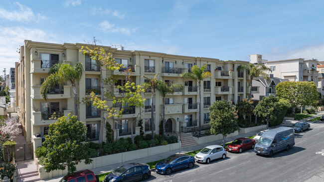 Building Photo - 1417 S Westgate Ave
