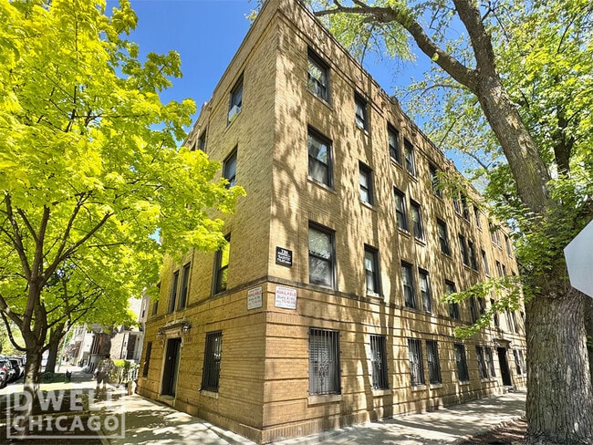 Building Photo - 2539 N Seminary Ave